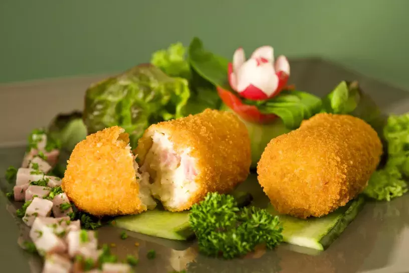 Slaatje met Breydelhamkroket