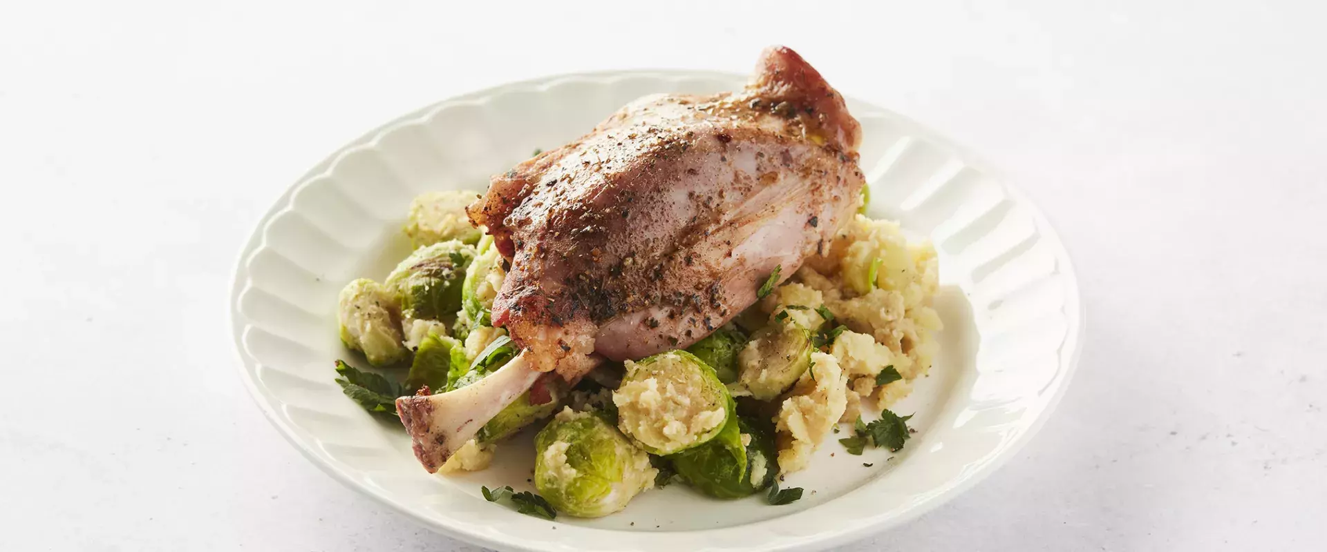 Breydelboutje met spruitjes en aardappelpuree