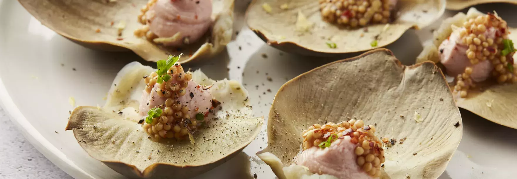 Artisjokblaadjes met Breydelhammousse